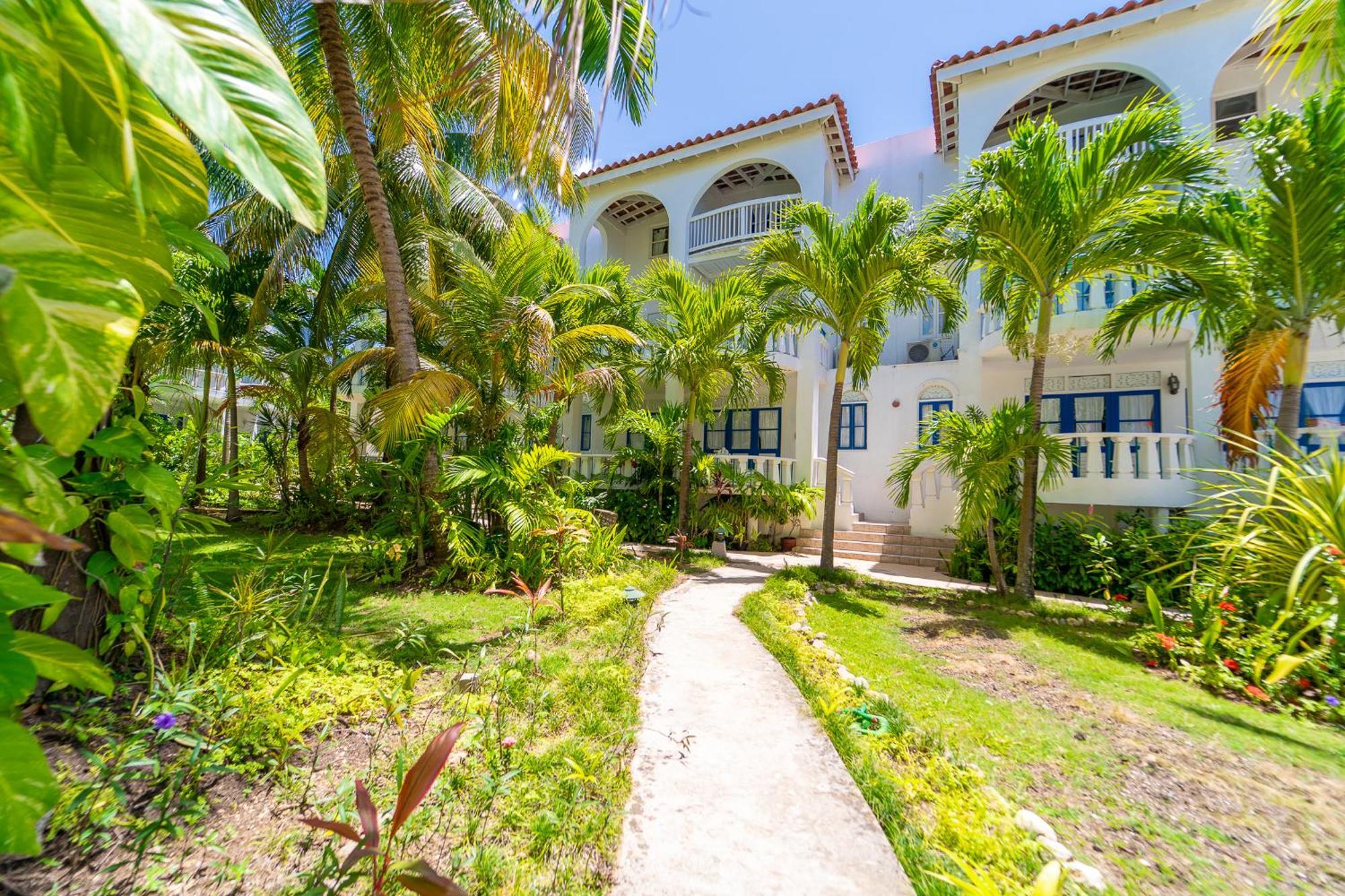Franklyn D Resort & Spa All Inclusive ランアウェイ・ベイ エクステリア 写真