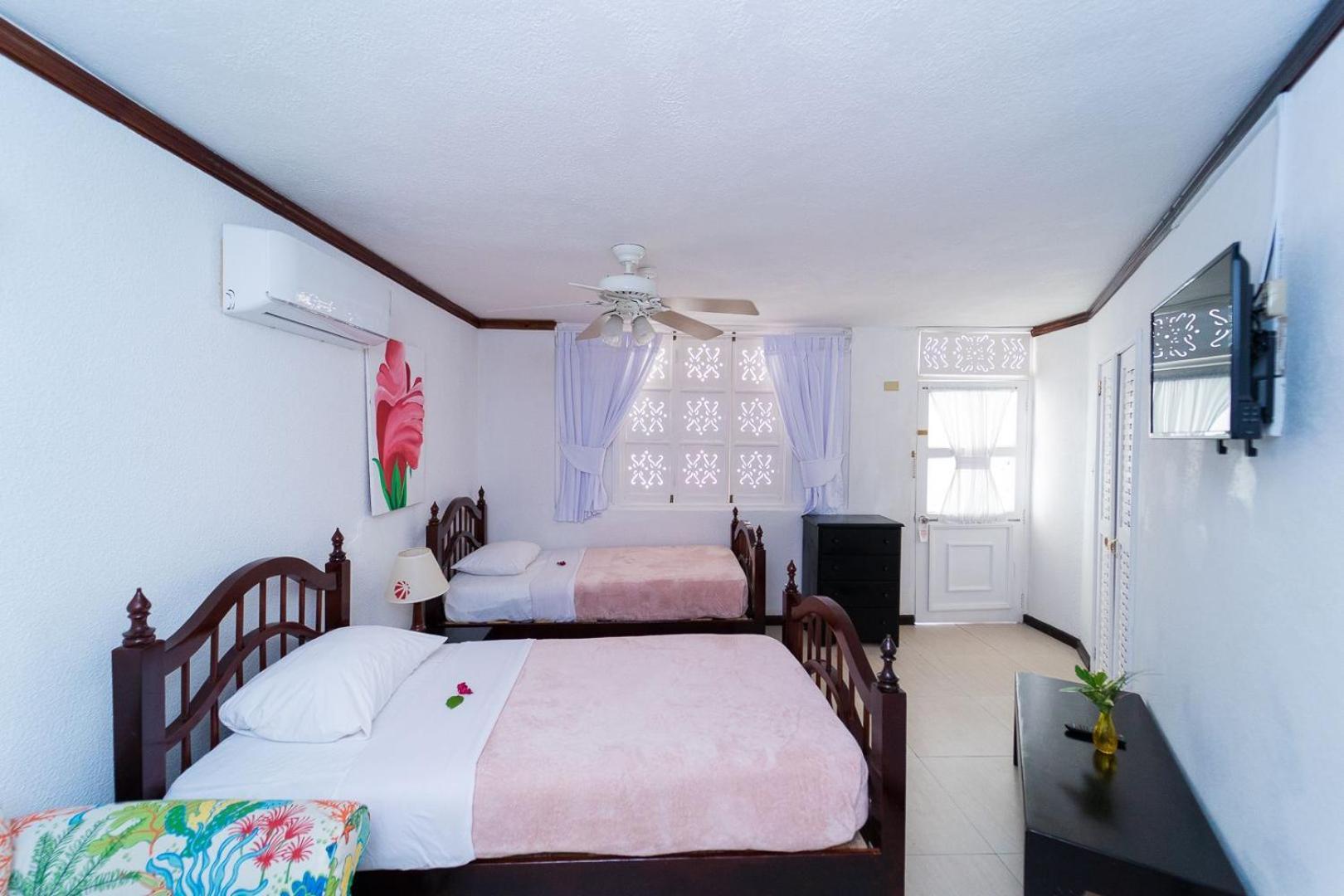 Franklyn D Resort & Spa All Inclusive ランアウェイ・ベイ エクステリア 写真