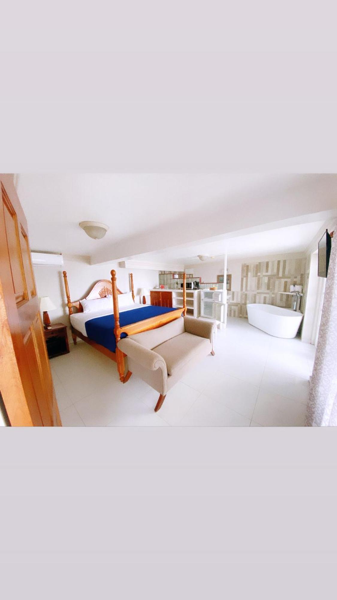Franklyn D Resort & Spa All Inclusive ランアウェイ・ベイ エクステリア 写真