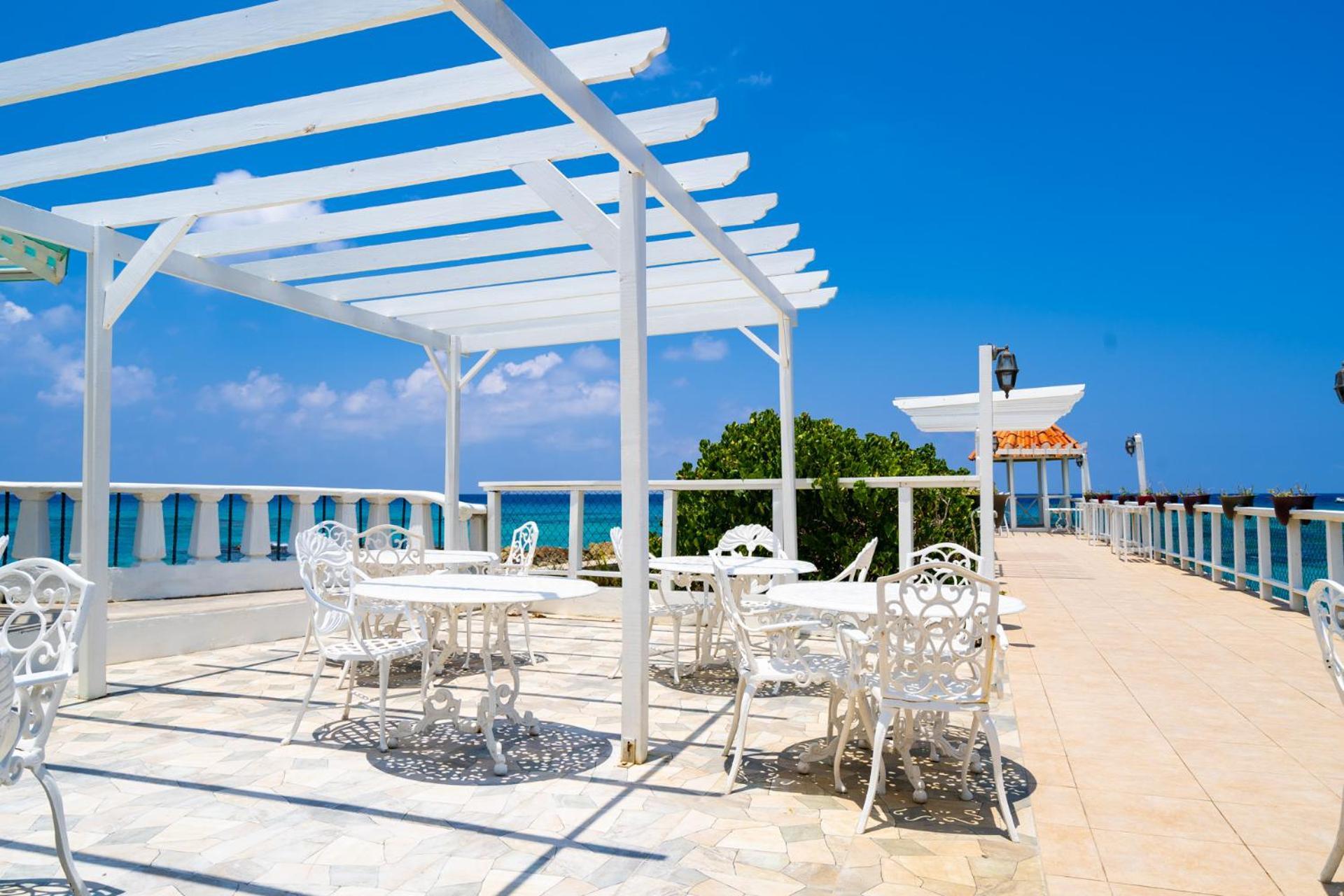 Franklyn D Resort & Spa All Inclusive ランアウェイ・ベイ エクステリア 写真