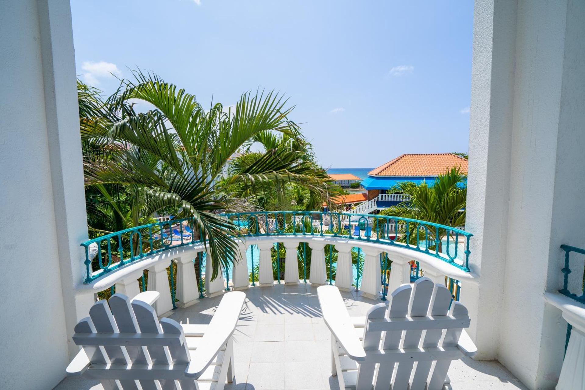 Franklyn D Resort & Spa All Inclusive ランアウェイ・ベイ エクステリア 写真