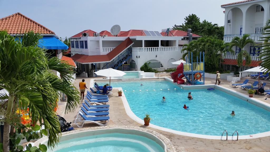 Franklyn D Resort & Spa All Inclusive ランアウェイ・ベイ エクステリア 写真