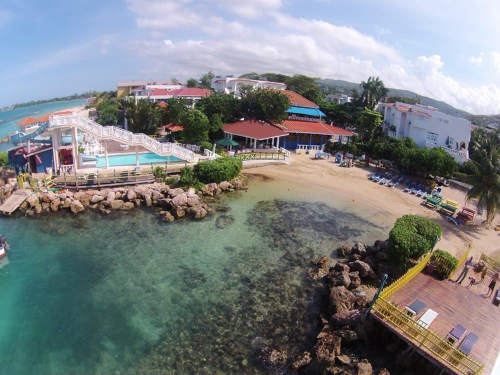 Franklyn D Resort & Spa All Inclusive ランアウェイ・ベイ エクステリア 写真