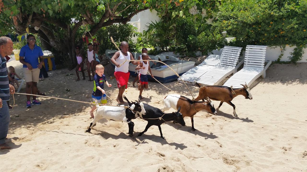 Franklyn D Resort & Spa All Inclusive ランアウェイ・ベイ エクステリア 写真