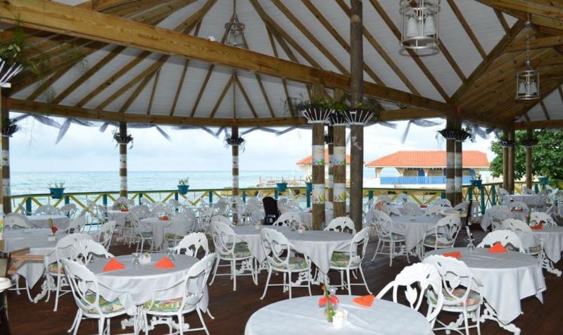Franklyn D Resort & Spa All Inclusive ランアウェイ・ベイ エクステリア 写真